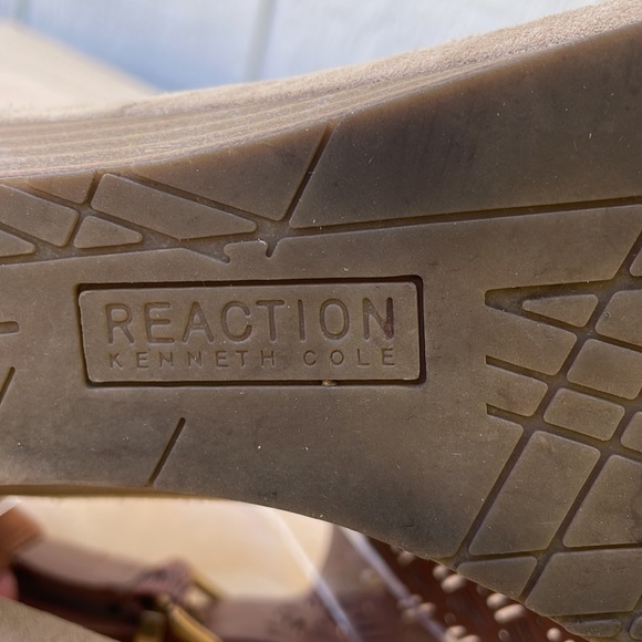 KENNETH COLE REACTION Great Love 3 faux leather sandals size 10 - Picture 8 of 10